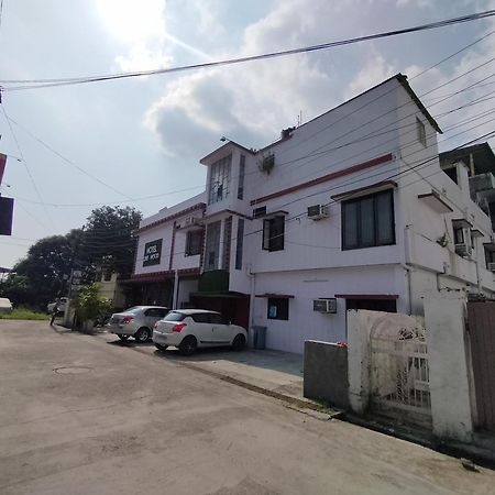 Hotel O Lime Wood Dehradun Exterior photo